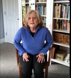 Luisa-heymann-exercise-chair-squats